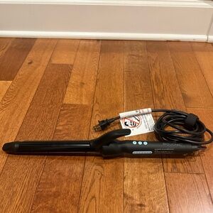 Bio Ionic 1” Long Barrel Black Curling Iron
